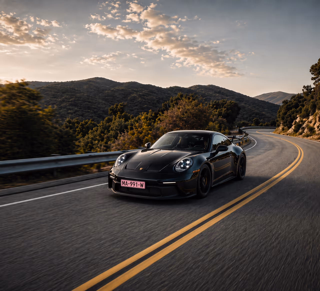 Porsche présentée dans le hero de Motor As'Phalte